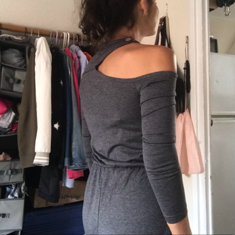 Cut-Out Jumpsuit - Picture 6 of 6